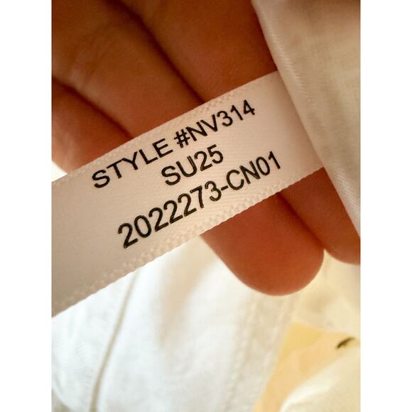 Madewell | NWT The 1997 Denim Bermuda Short in Pure White | Sz 32 - Picture 9 of 10